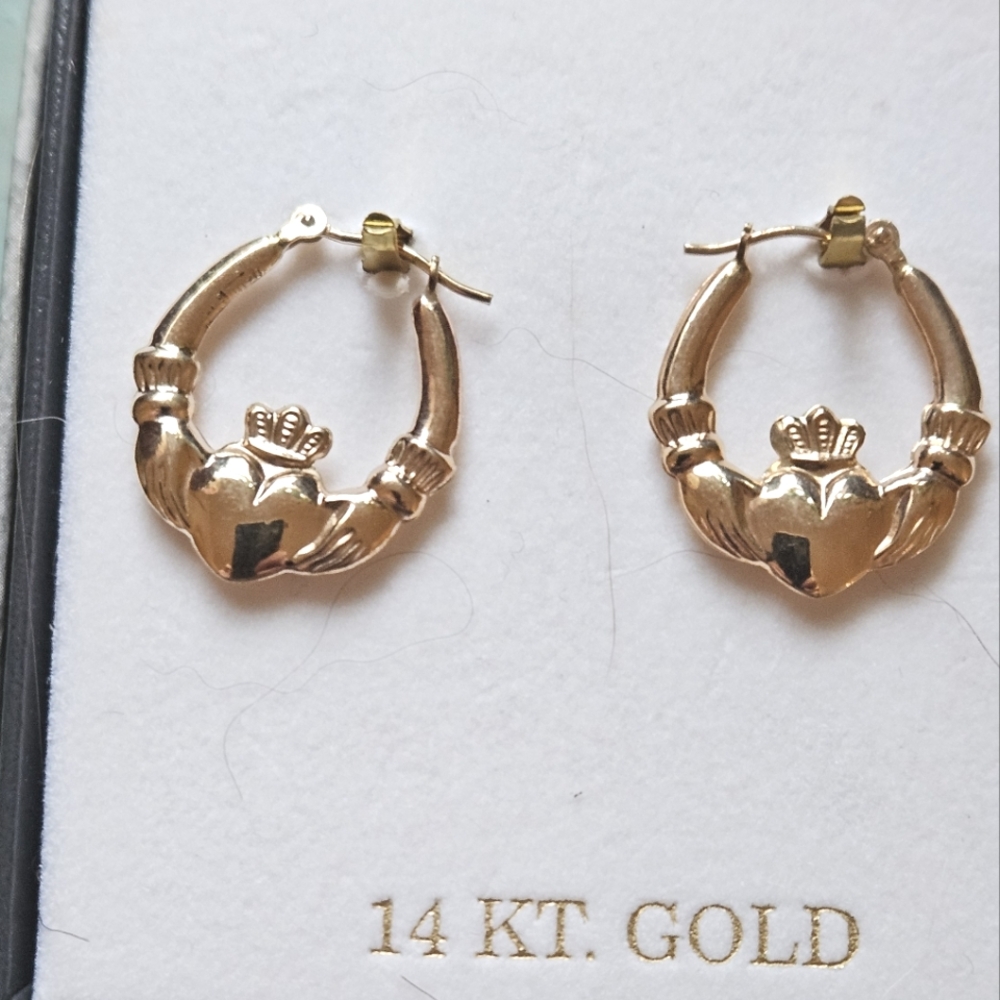 14K Gold Irish Claddagh earrings